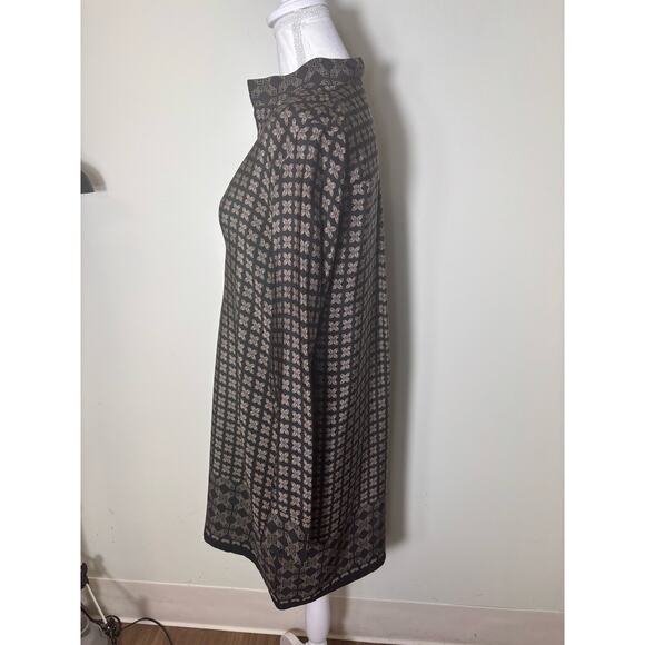 Vince Black and Tan Print Silk Shift Dress Sz 4 - Picture 2 of 4